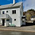 5 Bedroom With Svolvaergeita View Вилла *