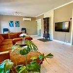 Вилла 5 Bedroom With Svolvaergeita View Свольвер