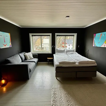 5 Bedroom With Svolvaergeita View Villa Svolvær