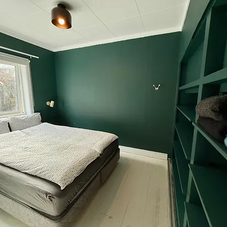 5 Bedroom With Svolvaergeita View