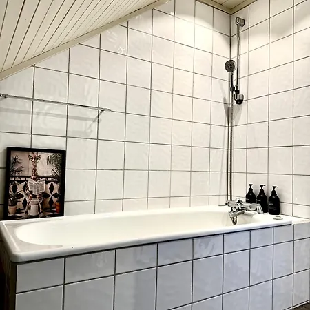 5 Bedroom With Svolvaergeita View