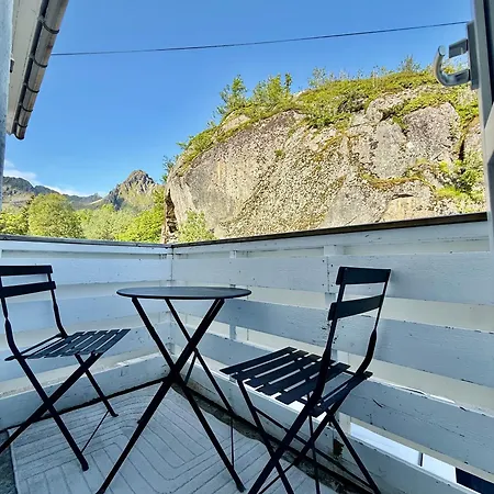 5 Bedroom With Svolvaergeita View Svolvær