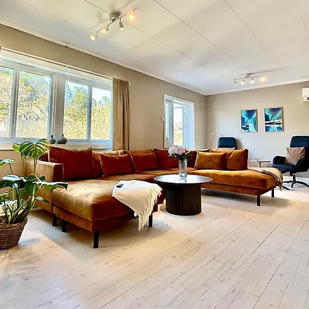 5 Bedroom With Svolvaergeita View * Svolvær