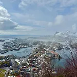 5 Bedroom With Svolvaergeita View * Svolvær